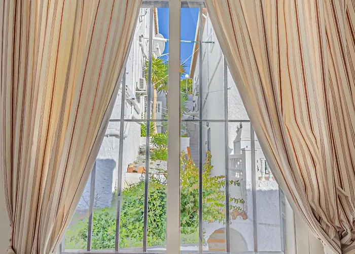 Kaluel Holiday home *